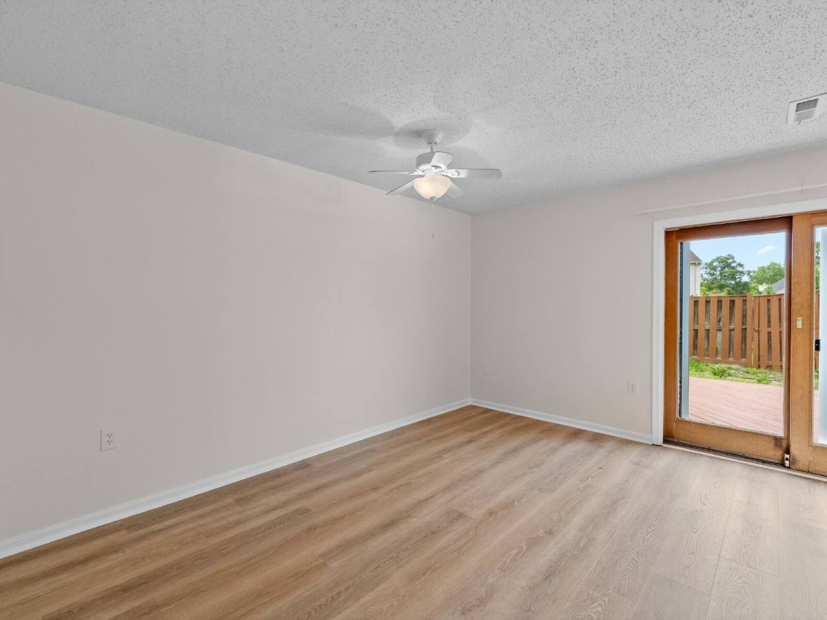 Townhouse for rent at 2178 Mager Dr, Herndon, VA 20170