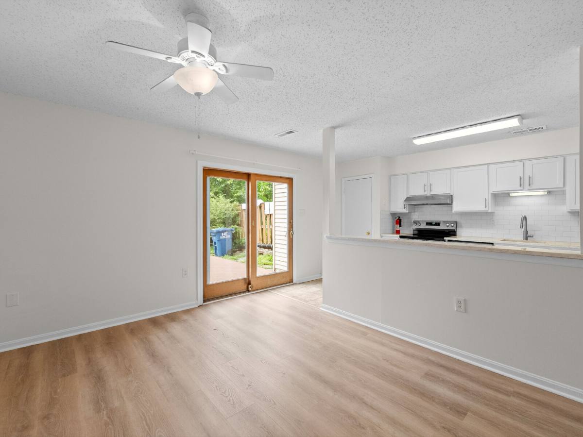 Townhouse for rent at 2178 Mager Dr, Herndon, VA 20170