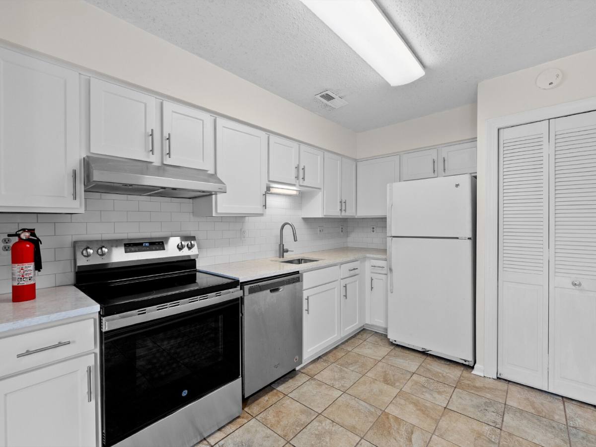 Townhouse for rent at 2178 Mager Dr, Herndon, VA 20170