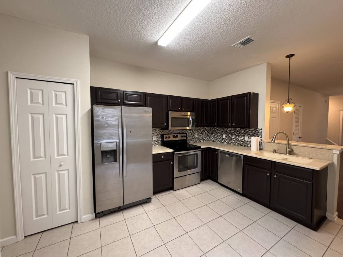 Townhouse for rent at 485 Scrub Jay Dr, Saint Augustine, FL 32092