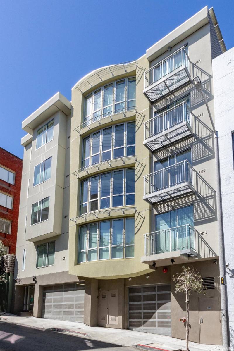 Condo for rent at 238 Olive St #401, San Francisco, CA 94109