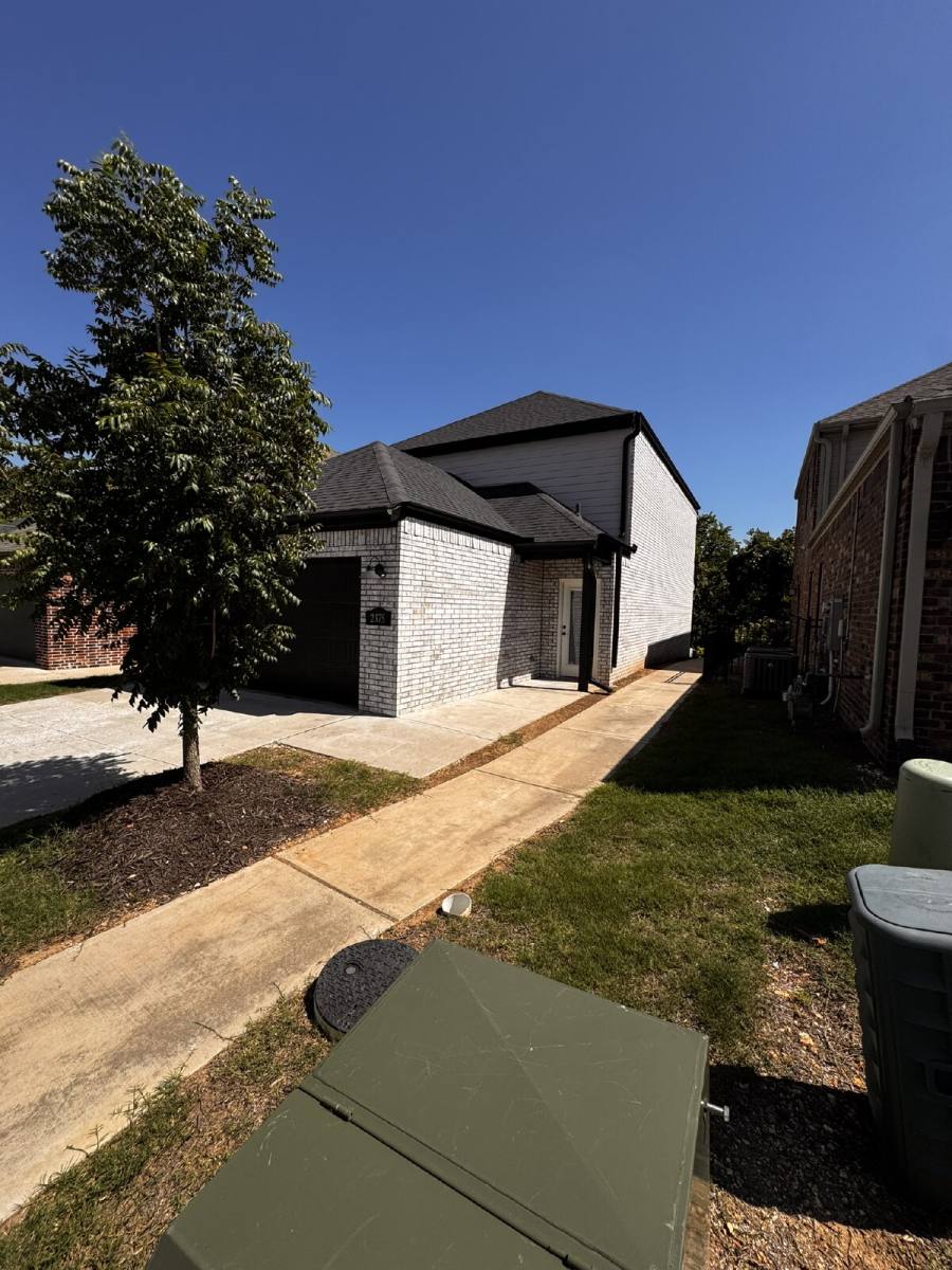 Townhouse for rent at 2375 E Amherst Alley, Fayetteville, AR 72703