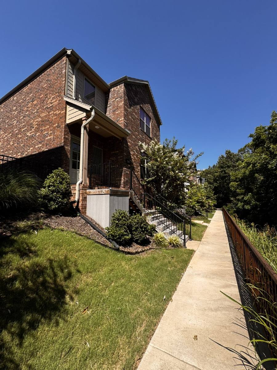 Townhouse for rent at 2369 E Amherst Alley, Fayetteville, AR 72703