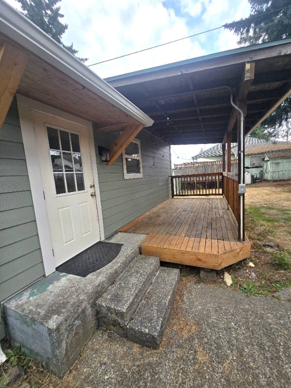 Apartment for rent at 127 S Macleod Ave #A, Arlington, WA 98223