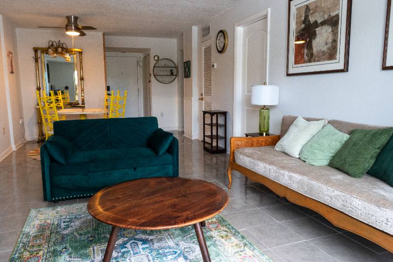 Apartment for rent at 1418 Collins Ave #403, Miami Beach, FL 33139