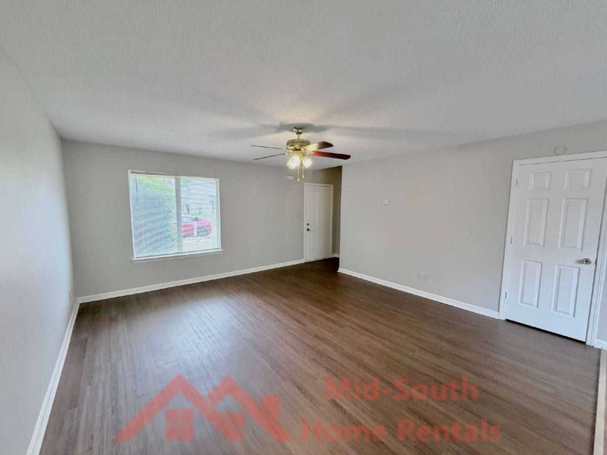House for rent at 3942 Chelsea Hill Dr, Memphis, TN 38128