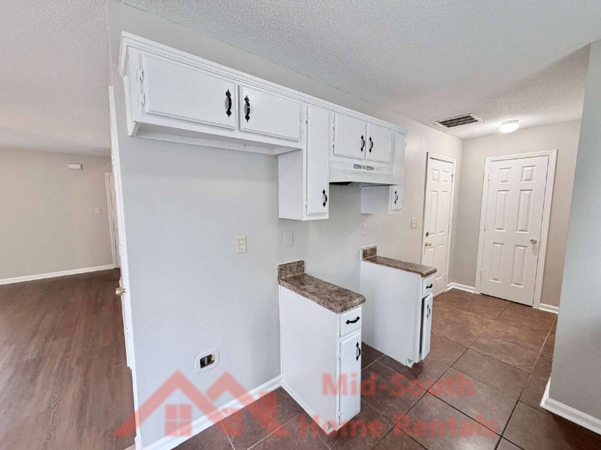 House for rent at 3942 Chelsea Hill Dr, Memphis, TN 38128