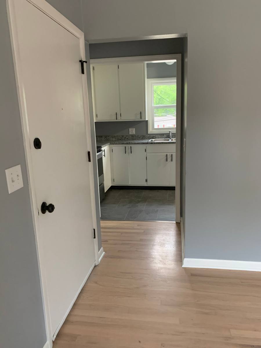 Apartment for rent at 6020 Birch St #3, Omaha, NE 68104