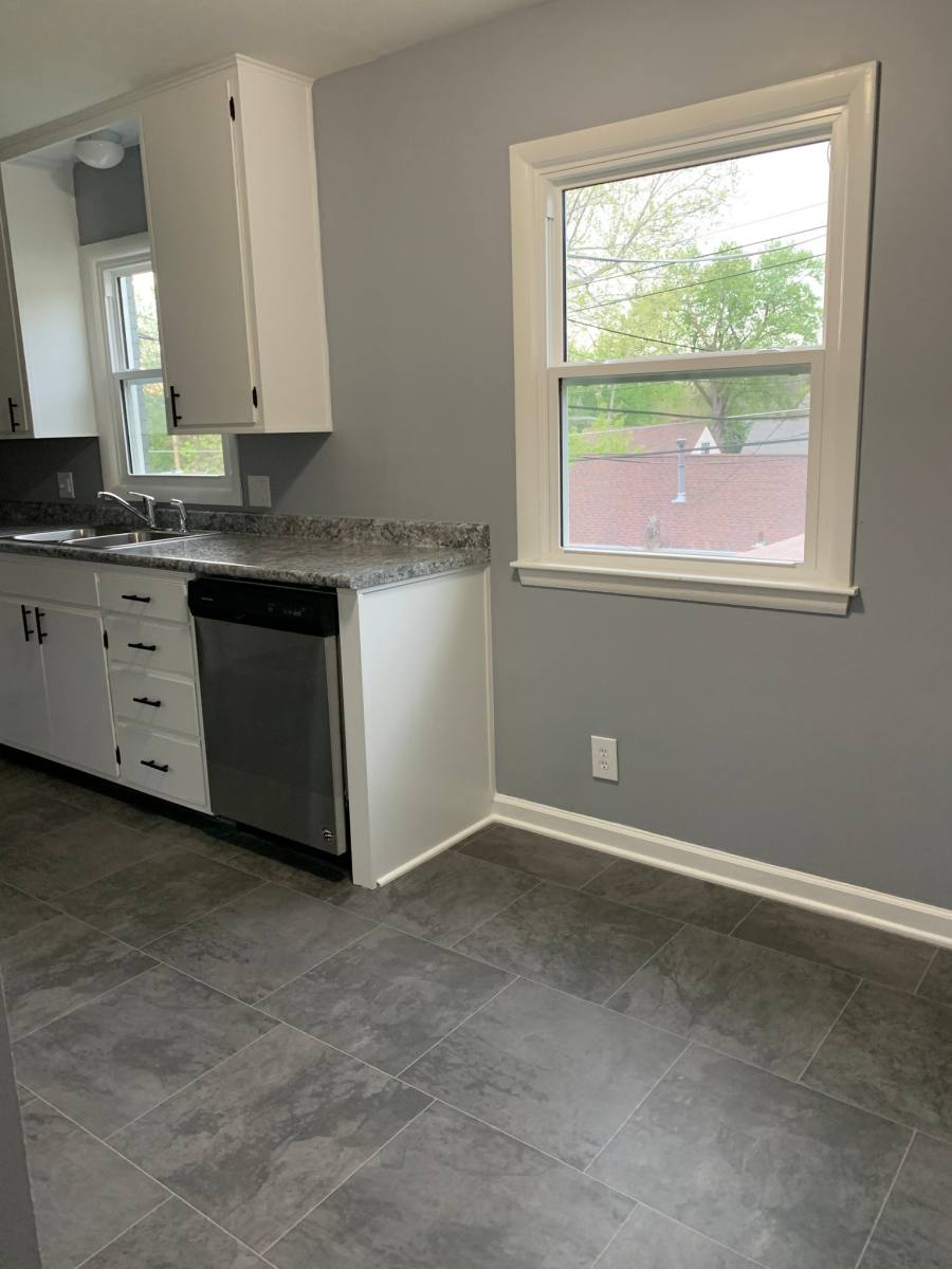 Apartment for rent at 6020 Birch St #3, Omaha, NE 68104
