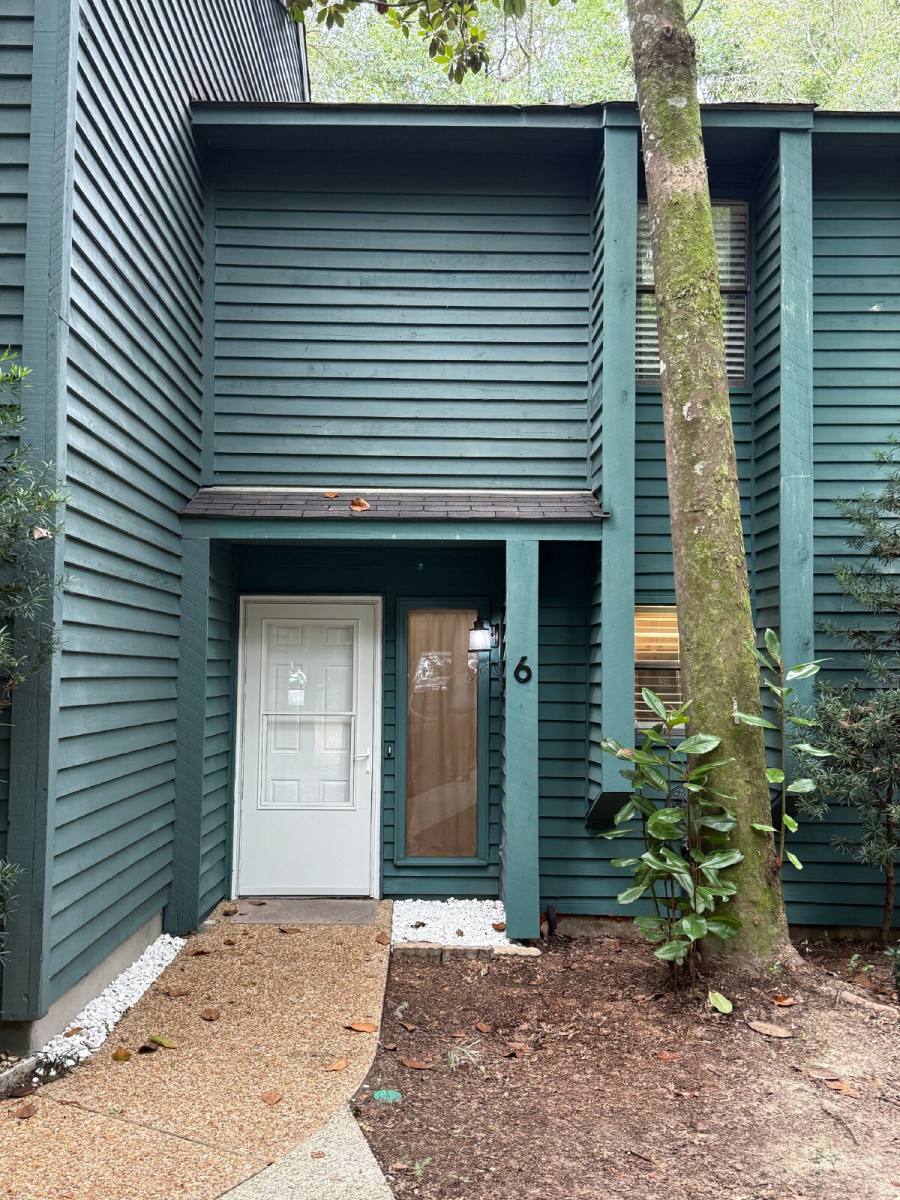 Townhouse for rent at 6 Summer Oaks Dr, Daphne, AL 36526