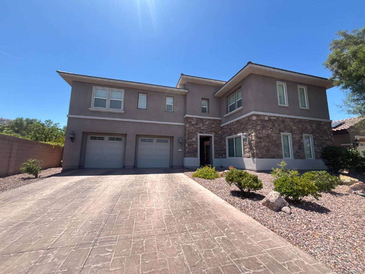 House for rent at 8225 Broad Peak Dr, Las Vegas, NV 89131