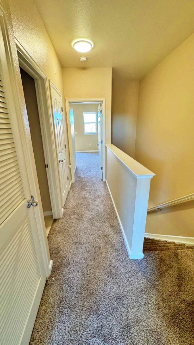 Townhouse for rent at 14891 E Centrepoint Dr, Aurora, CO 80012
