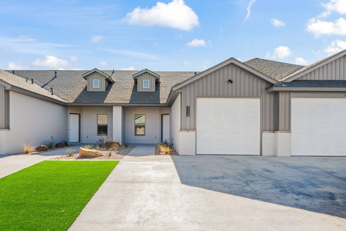 Townhouse for rent at 1113 N 7th St, Wolfforth, TX 79382