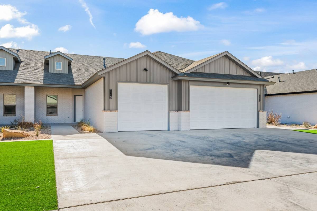 Townhouse for rent at 1113 N 7th St, Wolfforth, TX 79382