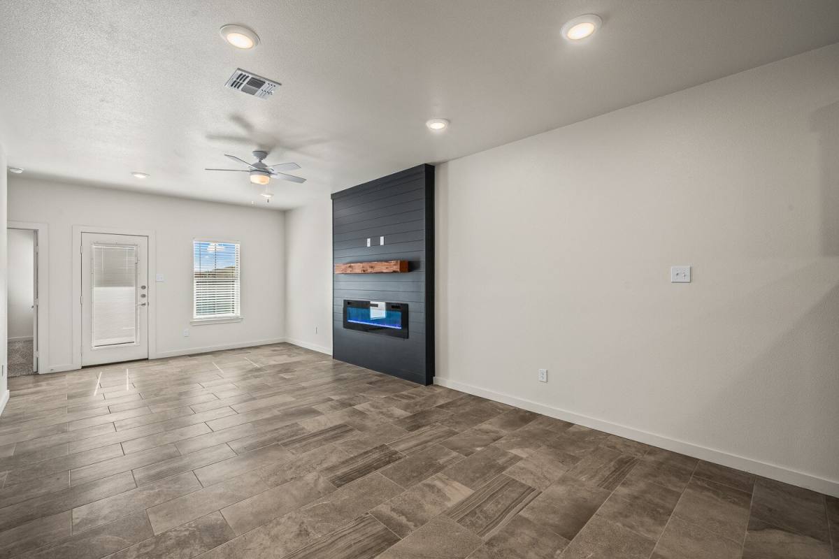 Townhouse for rent at 1113 N 7th St, Wolfforth, TX 79382