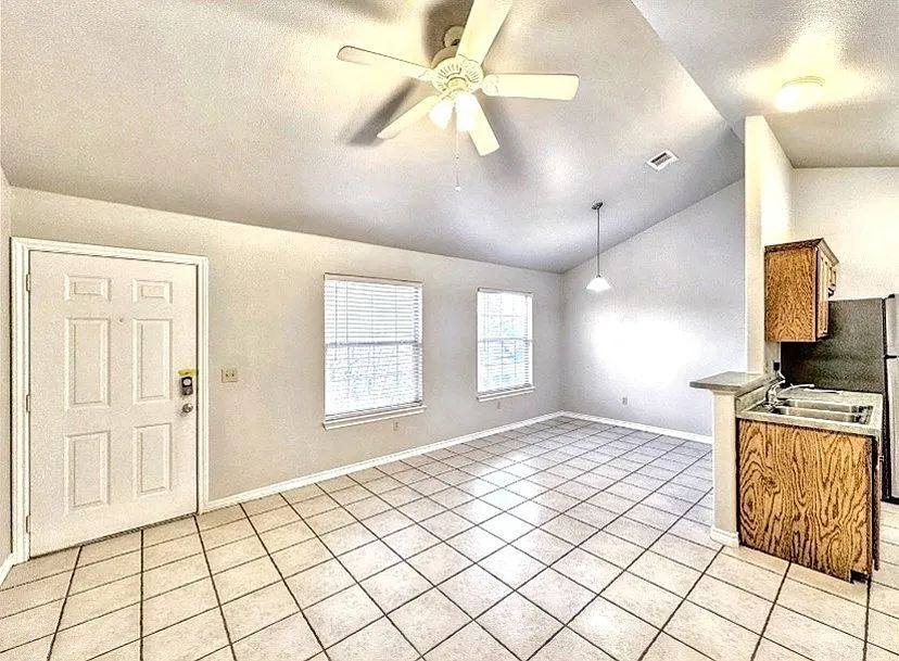 Apartment for rent at 412 Burleson St #121, San Marcos, TX 78666