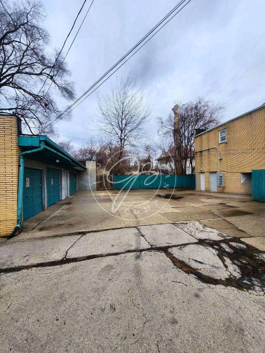 Apartment for rent at 4239 Lewis Ave #2, Toledo, OH 43612