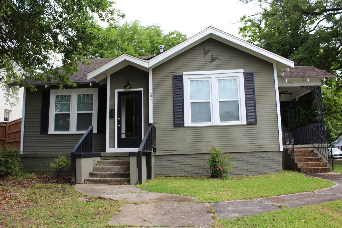Townhouse for rent at 404 Franklin St, Tupelo, MS 38804