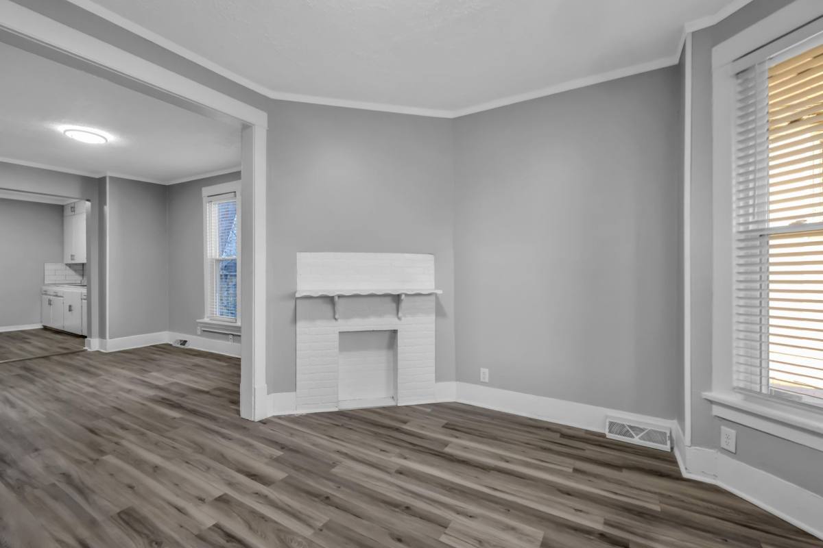 Apartment for rent at 3860 Dodge St #1, Omaha, NE 68117