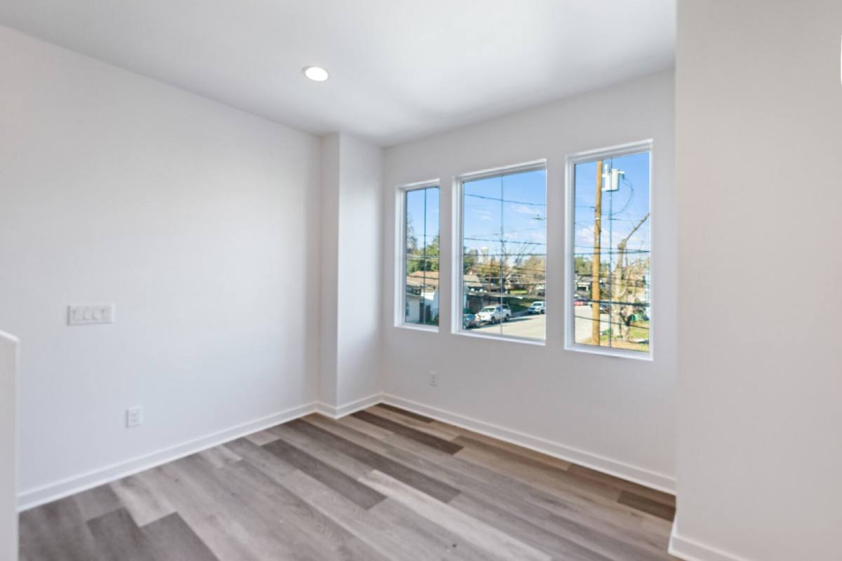 Townhouse for rent at 3703 Nagle St #A, Houston, TX 77004