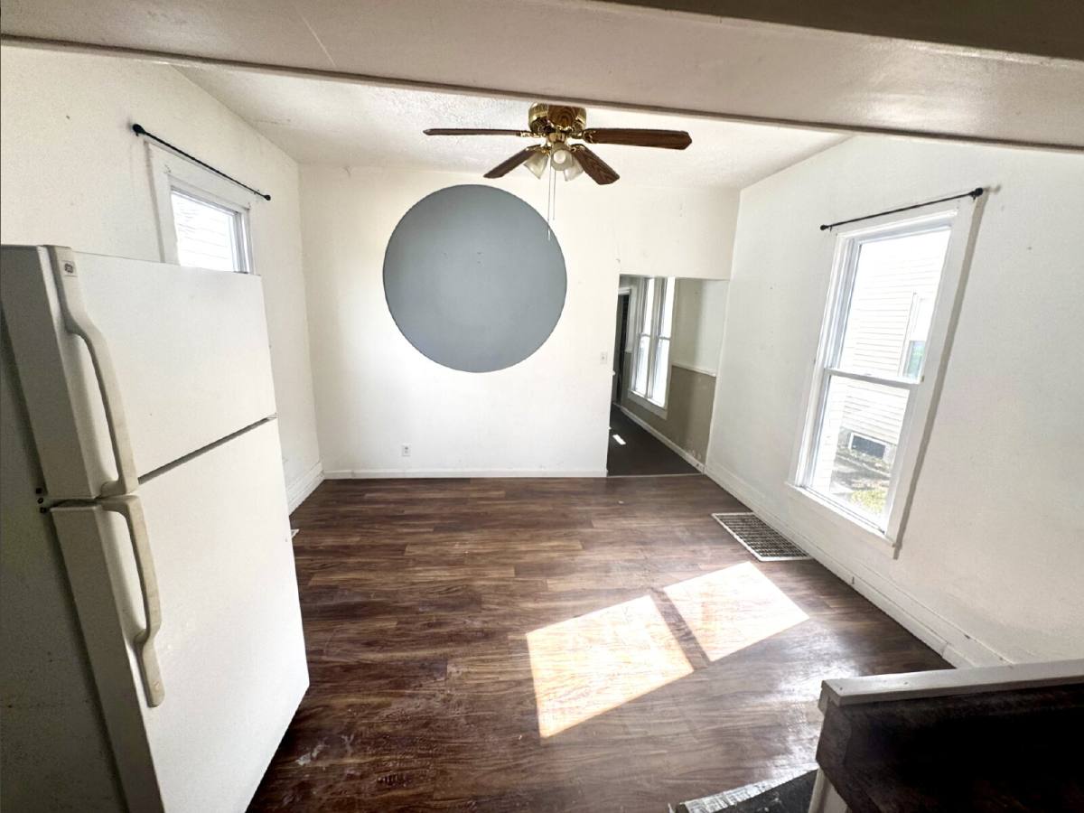 House for rent at 2015 Warner, Bay City, MI 48706