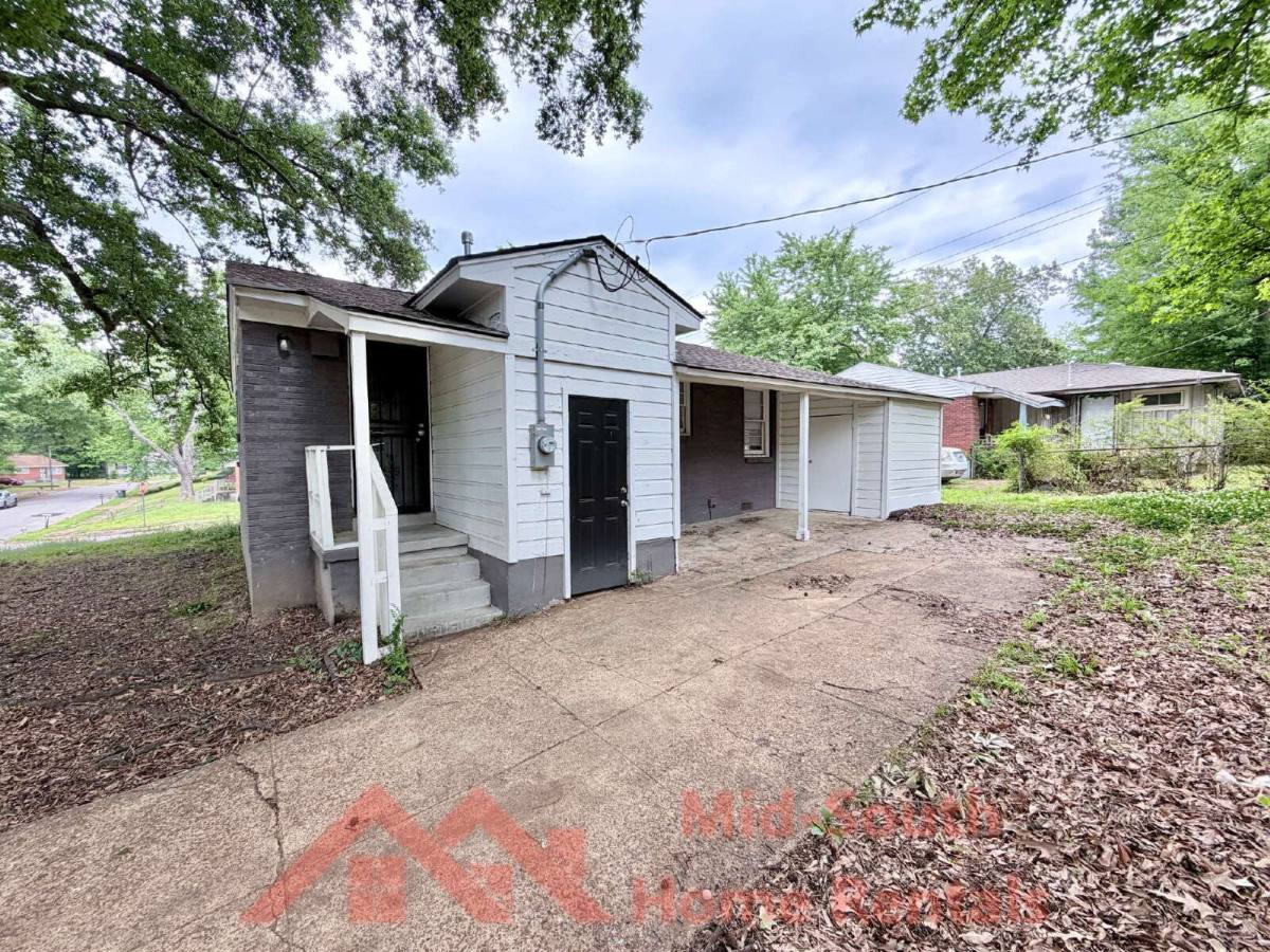 Apartment for rent at 2147 Pamela Dr, Memphis, TN 38127
