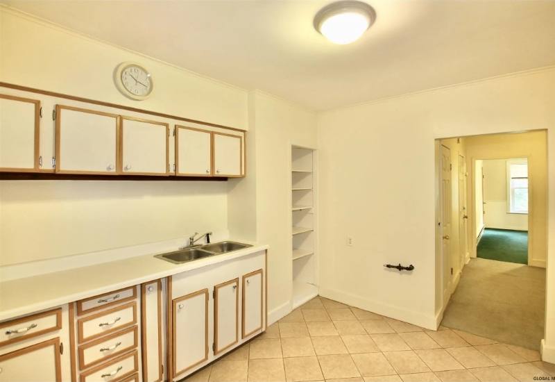 Apartment for rent at 530 3rd St #2, Albany, NY 12206