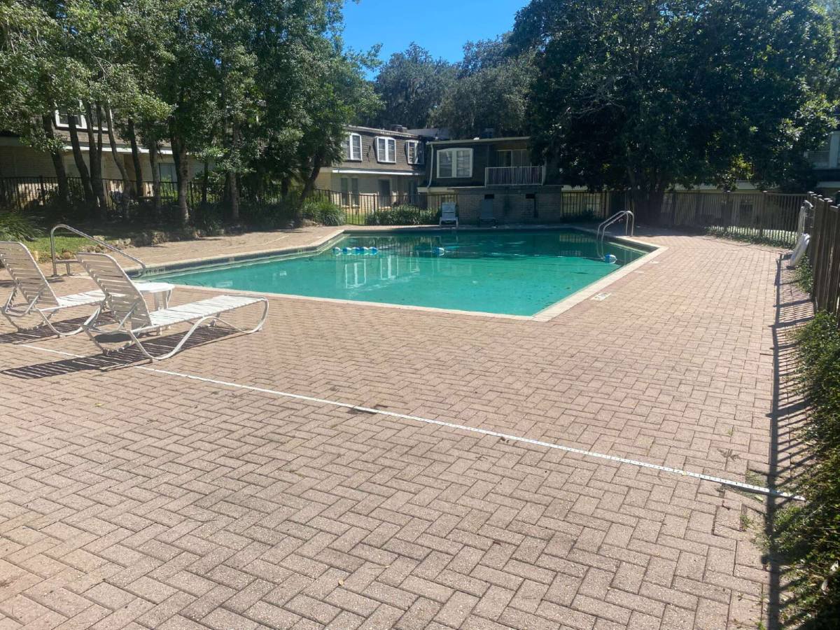 Condo for rent at 2020 Continental Ave #124, Tallahassee, FL 32304