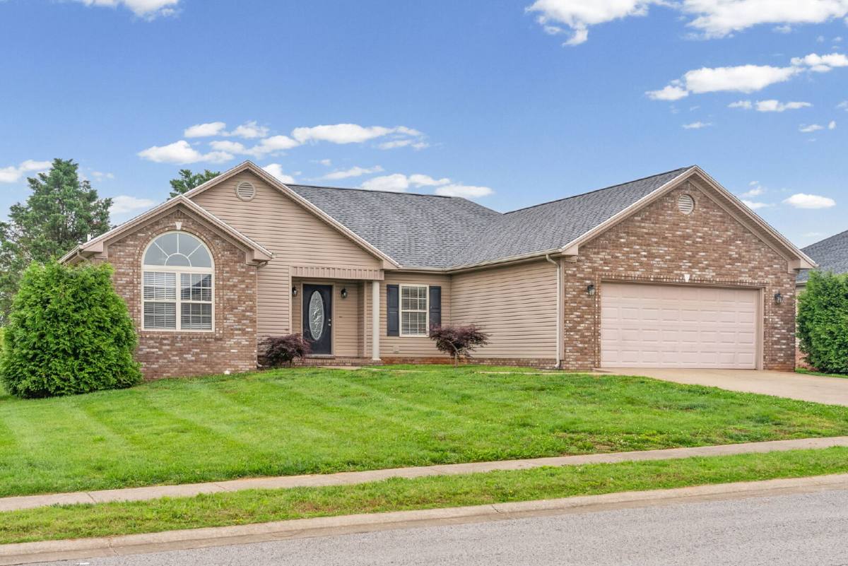 House for rent at 212 Westminster Place, Hopkinsville, KY 42240