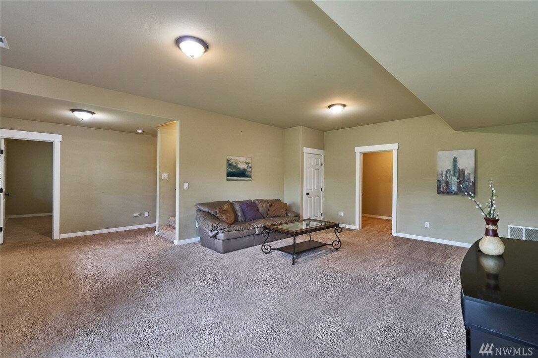 Townhouse for rent at 12442 SE 270th St, Kent, WA 98030