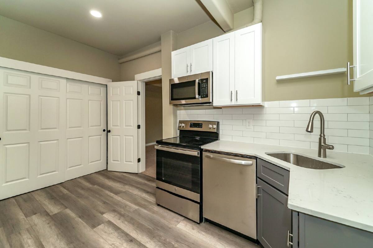 Townhouse for rent at 12442 SE 270th St, Kent, WA 98030