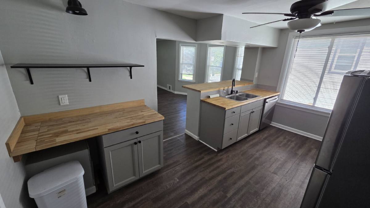 Townhouse for rent at 6209 Bridge Ave #2, Cleveland, OH 44102