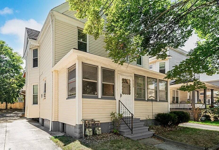 Townhouse for rent at 6209 Bridge Ave #2, Cleveland, OH 44102