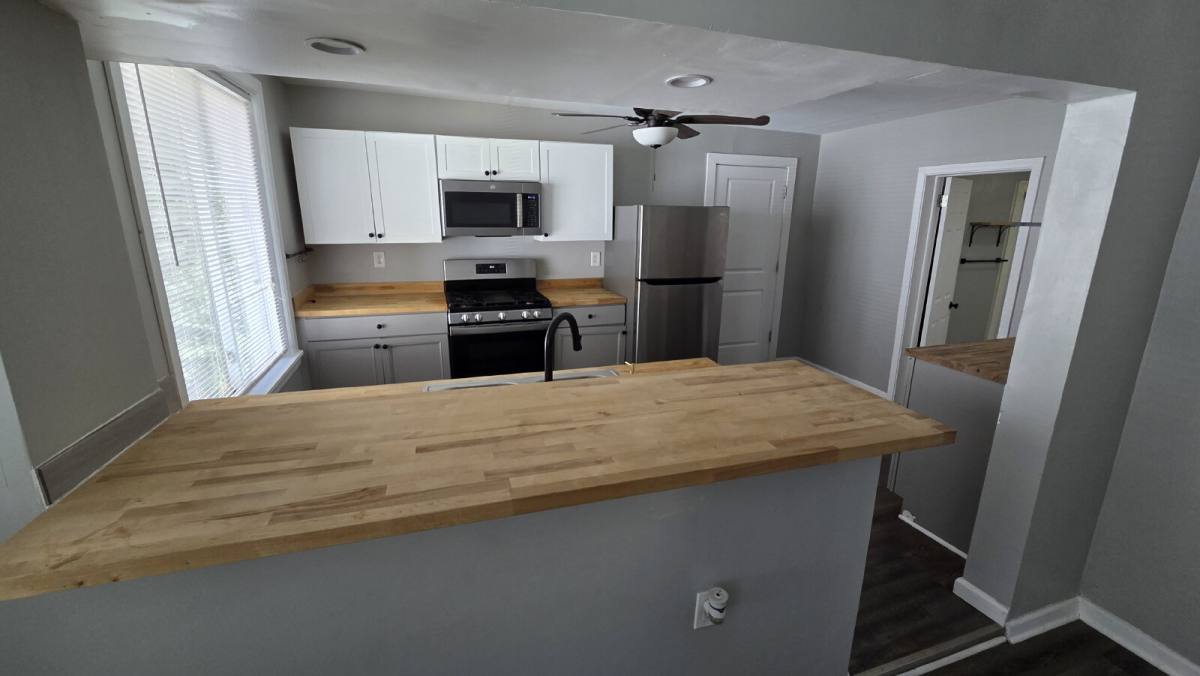 Townhouse for rent at 6209 Bridge Ave #2, Cleveland, OH 44102