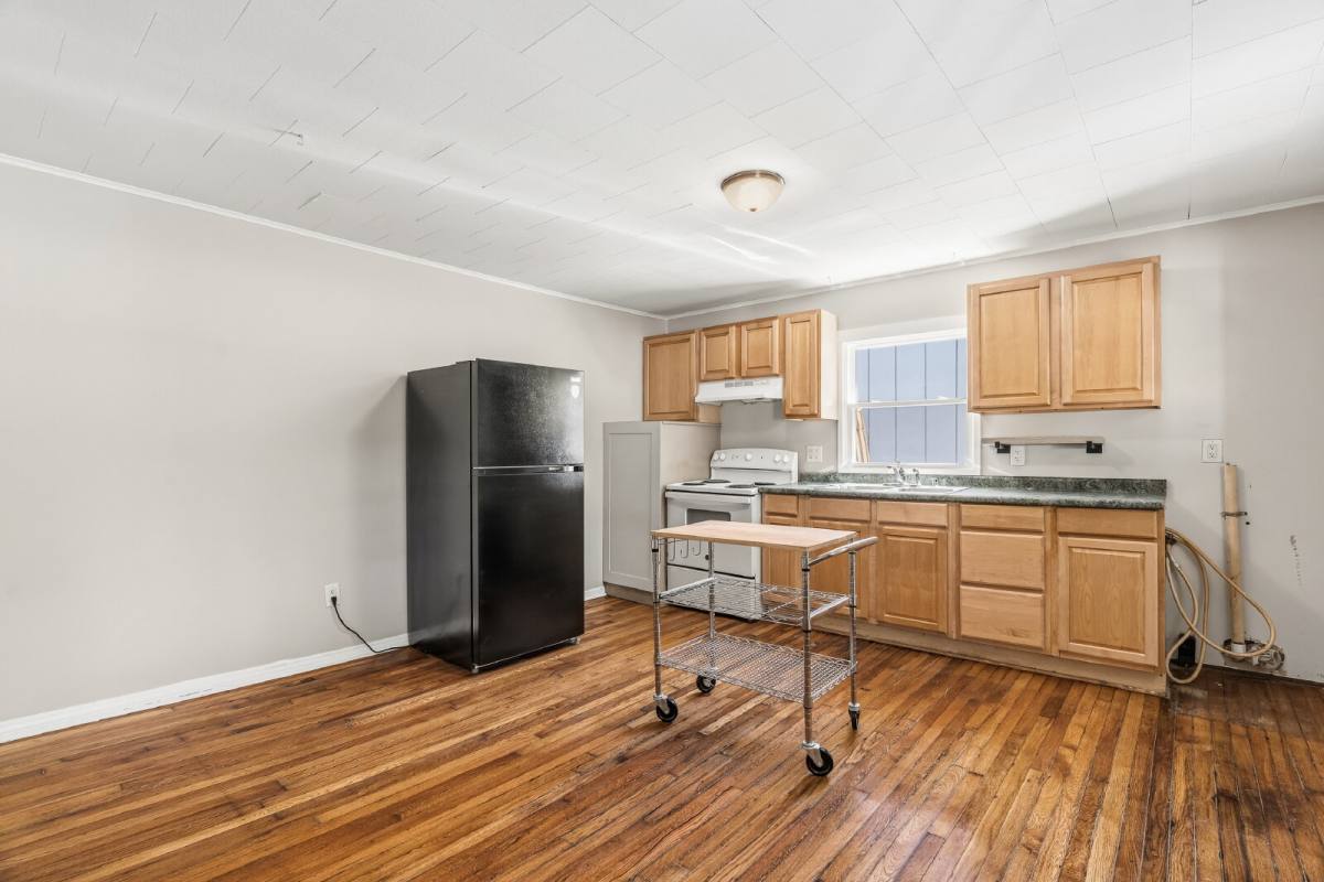 Apartment for rent at 2 Evergreen Ave, Asheville, NC 28806