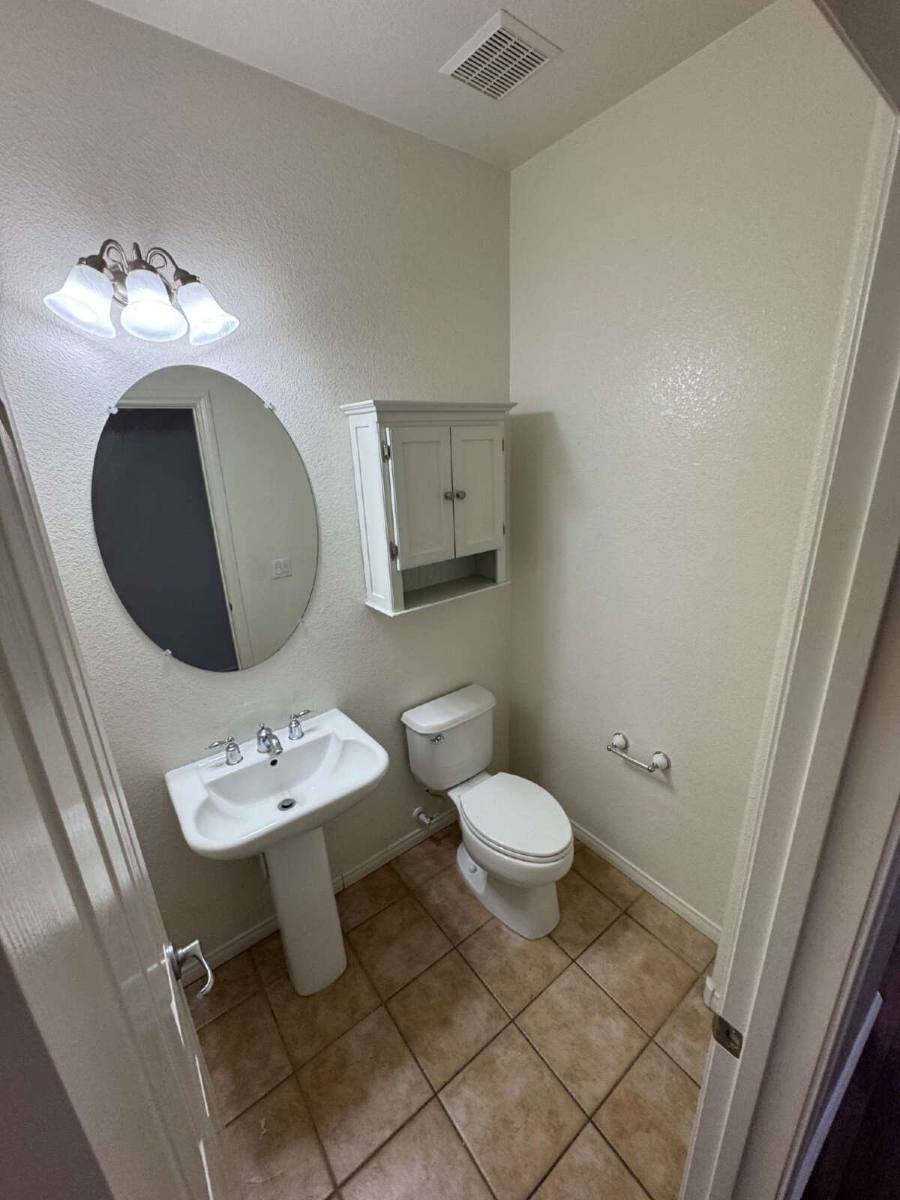 Townhouse for rent at 1895 Ardilea St, Las Vegas, NV 89135