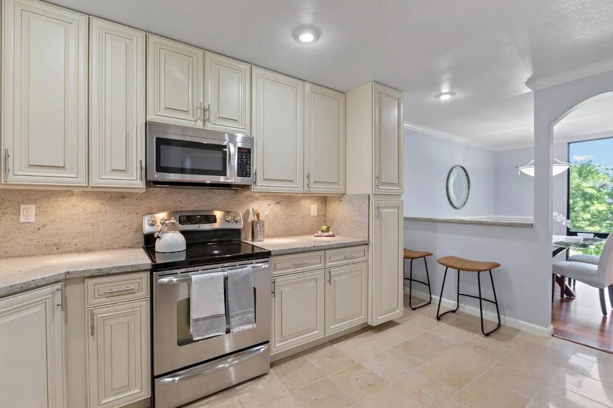 Condo for rent at 1061 Beach Park Blvd, San Mateo, CA 94404