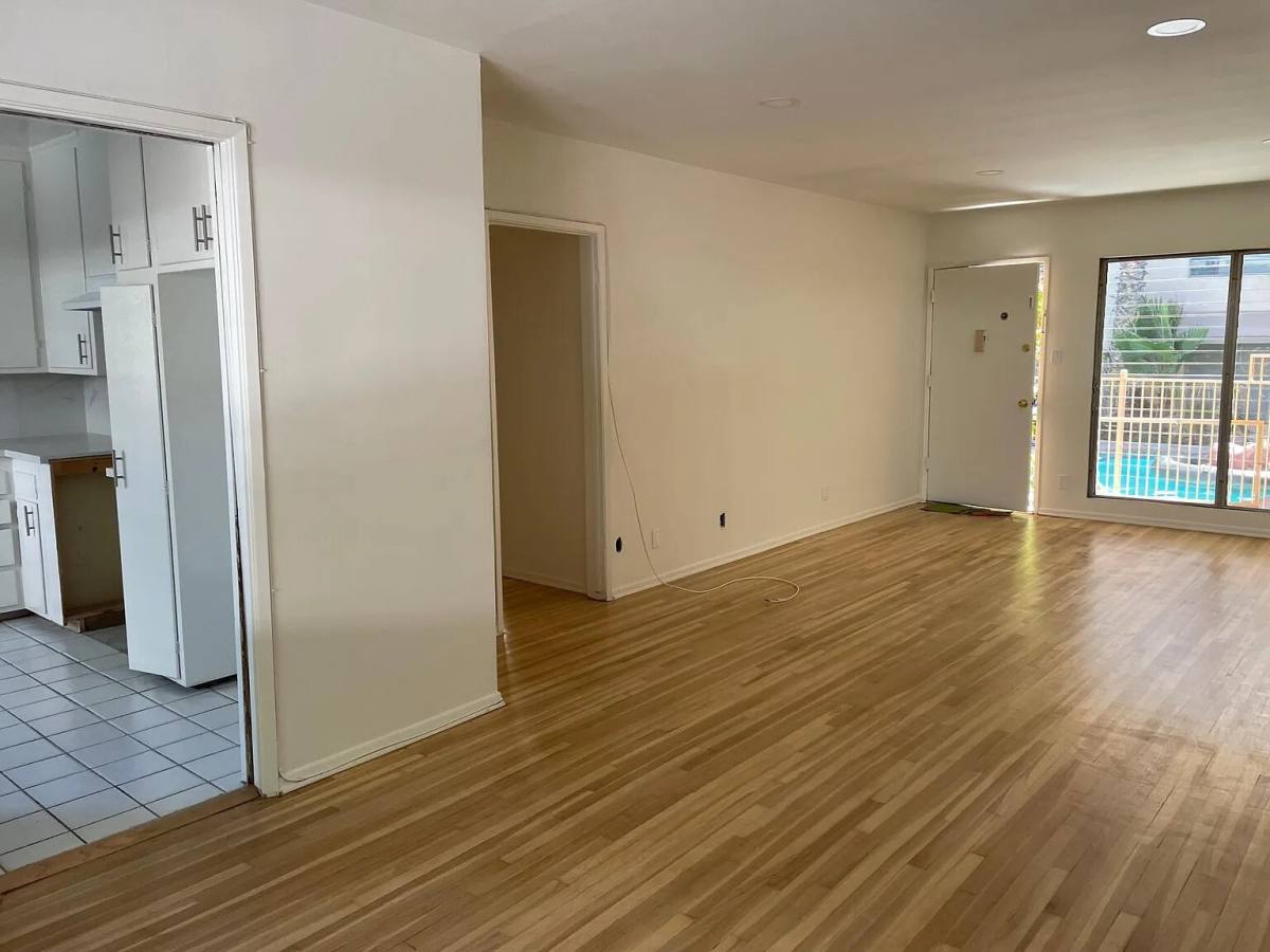 Apartment for rent at 4221 Longridge Ave, Studio City, CA 91604