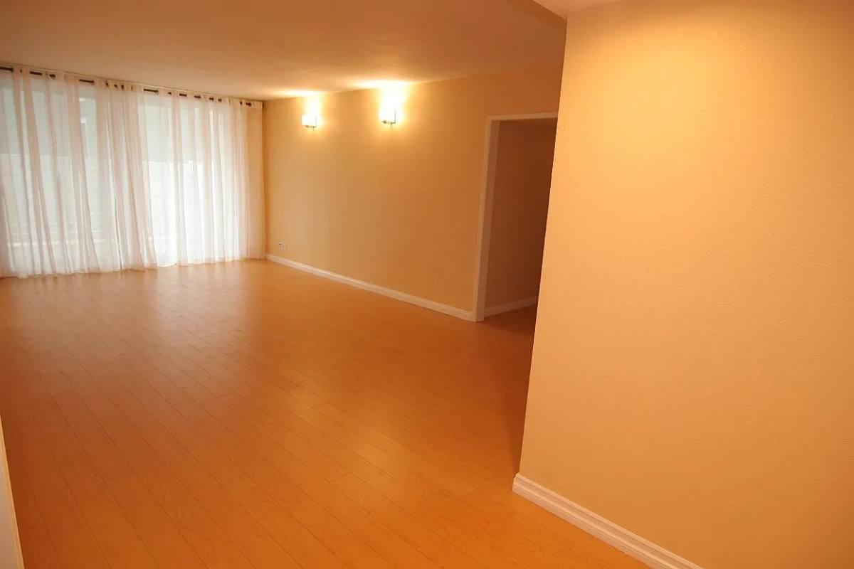 Apartment for rent at 4915 Tyrone Ave, Sherman Oaks, CA 91423