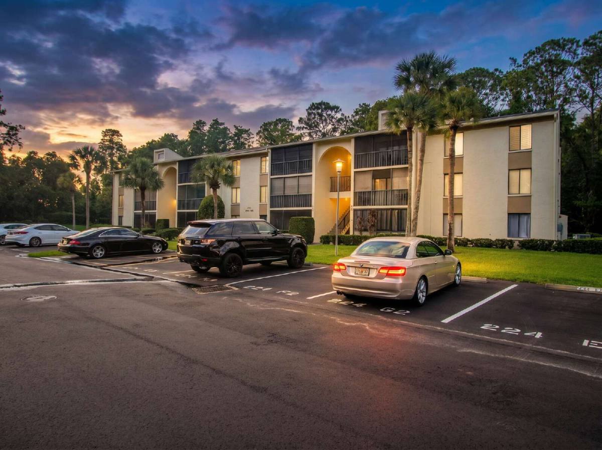 Condo for rent at 3101 Lake Pine Way #G2, Tarpon Springs, FL 34688