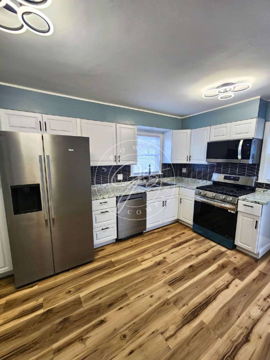 House for rent at 803 Mayfair Blvd, Toledo, OH 43612