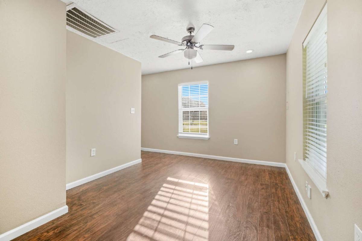 House for rent at 2102 N Galveston Ave, Pearland, TX 77581