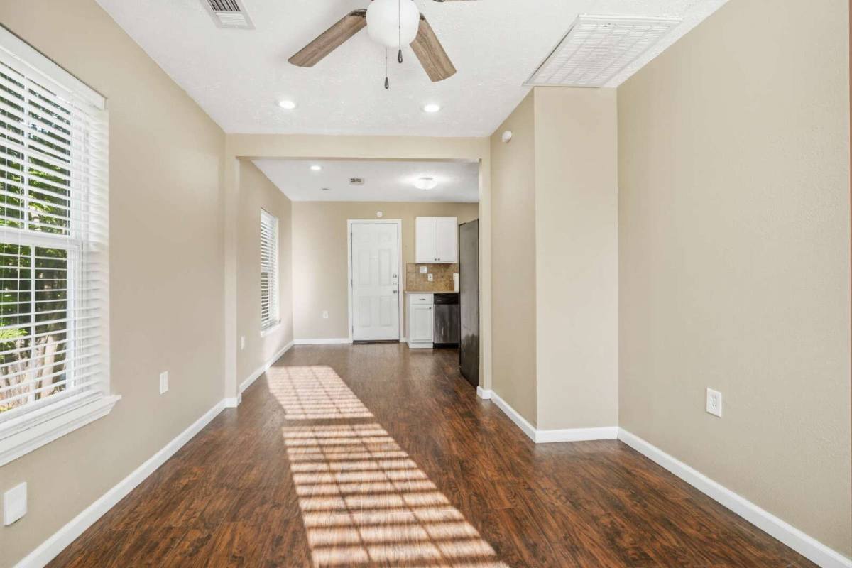 House for rent at 2102 N Galveston Ave, Pearland, TX 77581