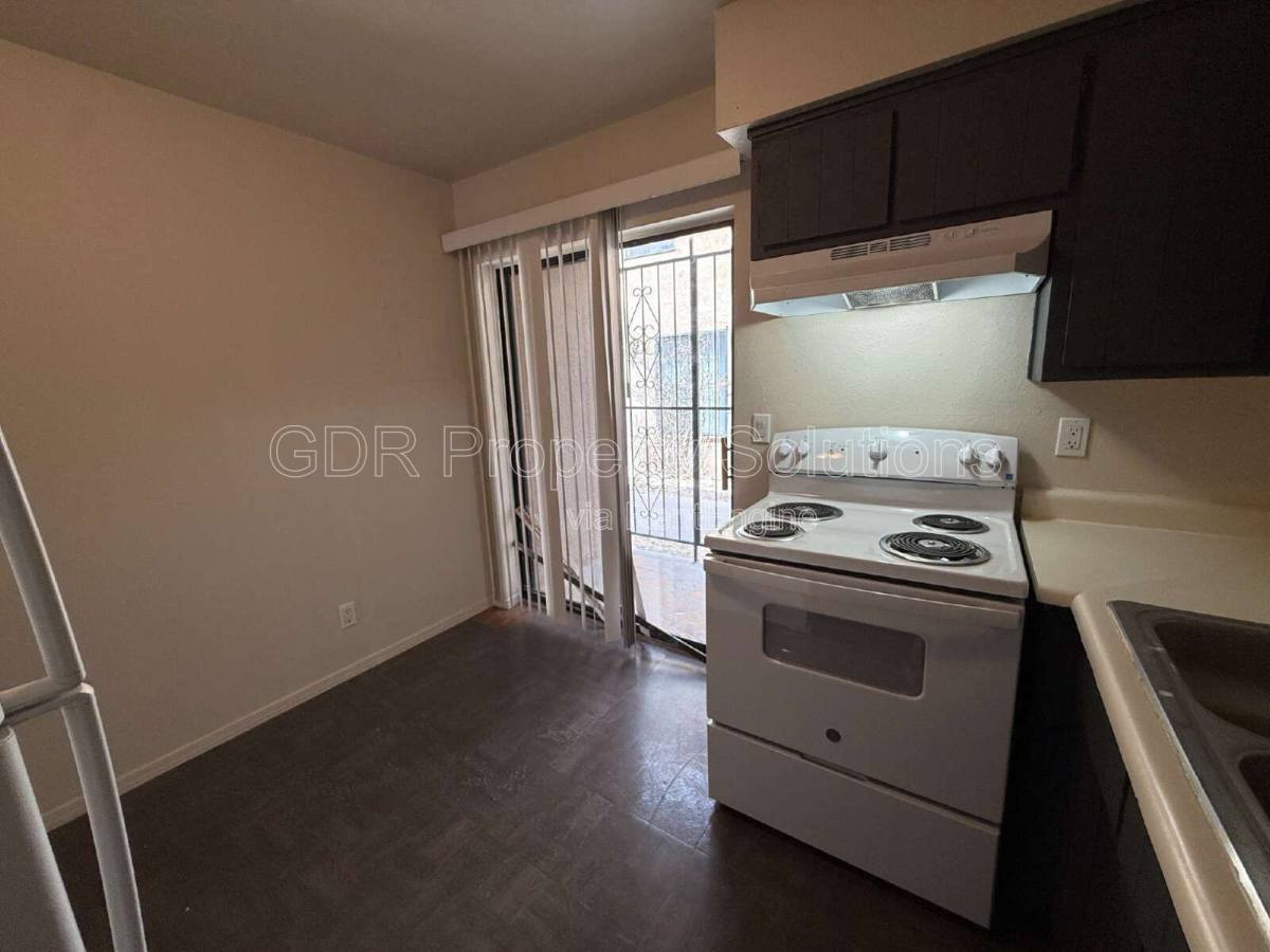 Apartment for rent at 1928 Buena Vista Dr SE #B, Albuquerque, NM 87106