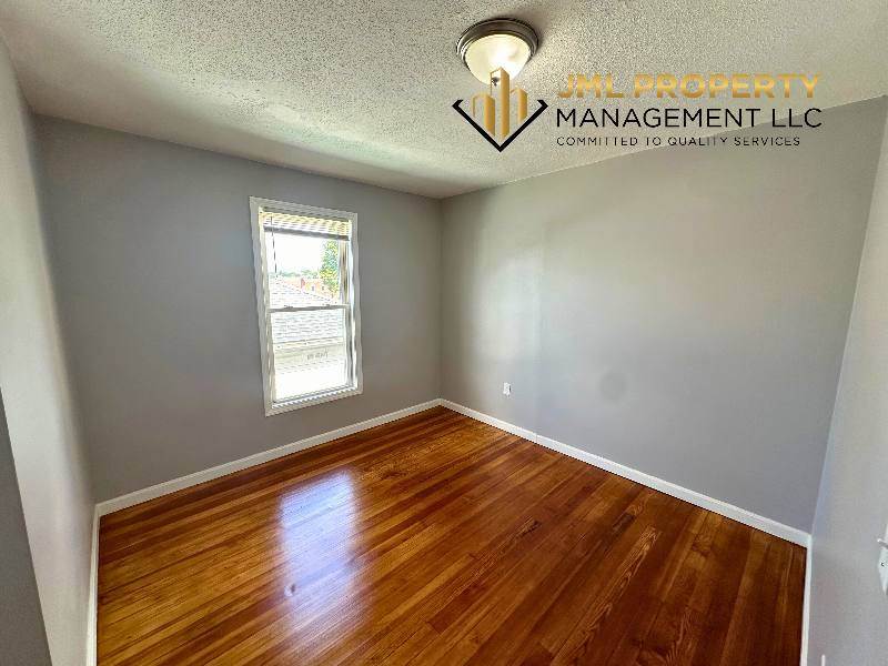 Apartment for rent at 321 Union St #3N, Fall River, MA 02721