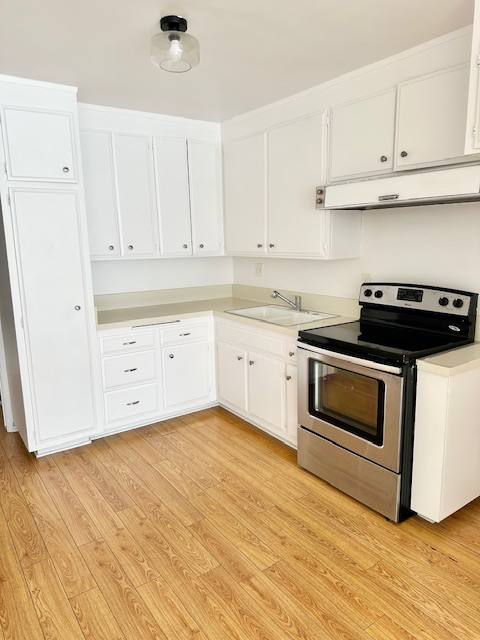 Apartment for rent at 428 N Hayworth Ave #215, Los Angeles, CA 90048