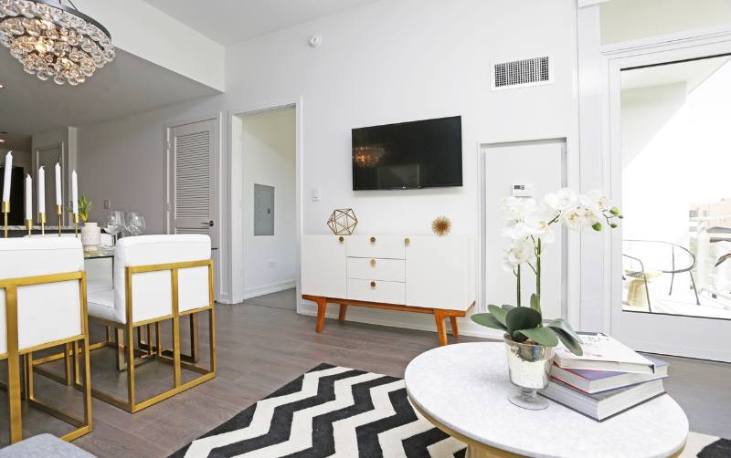Apartment for rent at 762 N Hudson, Chicago, IL 60610