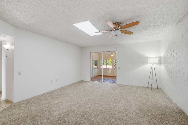 Townhouse for rent at 359 N Calle Del Chancero, Green Valley, AZ 85614