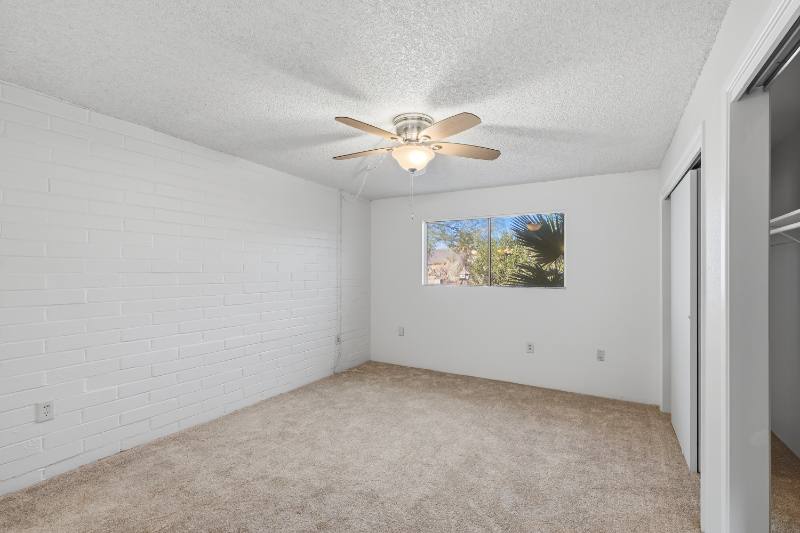 Townhouse for rent at 359 N Calle Del Chancero, Green Valley, AZ 85614