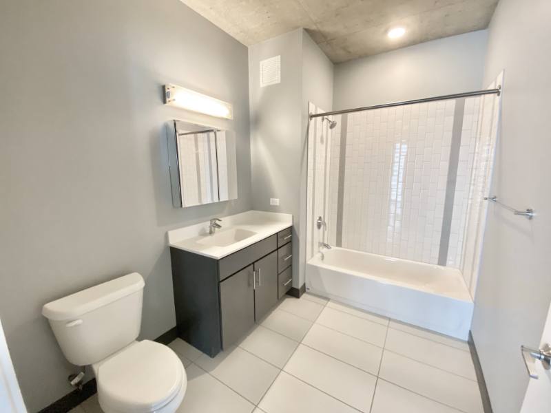 Apartment for rent at 200 N Wells #2201, Chicago, IL 60601